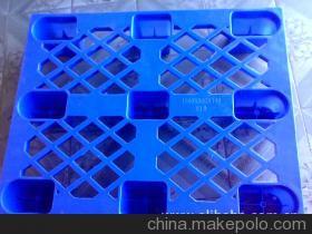 東莞市弘冠塑膠制品 專業(yè)提供高品質(zhì)一次性塑膠卡板及托盤(pán)